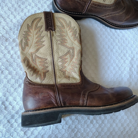 Justin Superintendent Work Boots Size 10 1/2 D Color Is Brown.